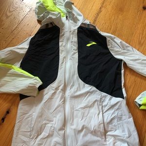 Brooks reflective running jacket